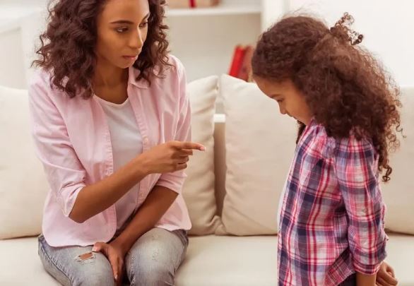 والدین بخوانند؛ چگونه خصلت دروغگویی را در کودک مان پرورش ندهیم؟