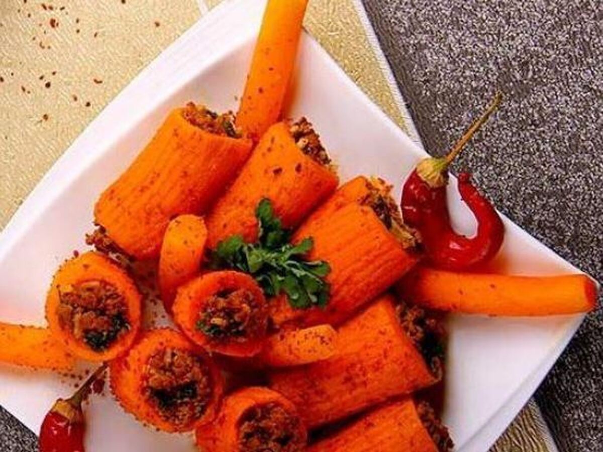 در ۵ مرحله دلمه هویج را با گوشت چرخی آماده کنید