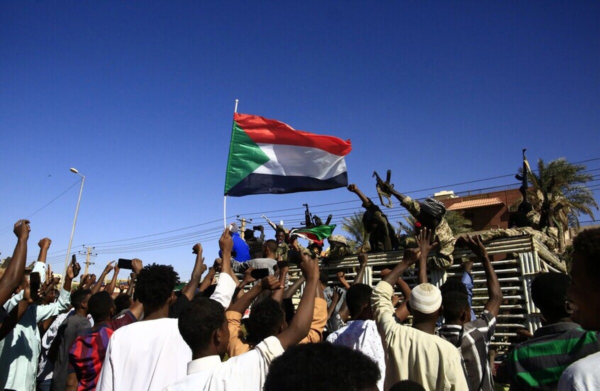 تشدید تنش نظامی در سودان| ارتش عملیات زمینی را برای بازپس گیری شهر استراتژیک آماده می‌کند