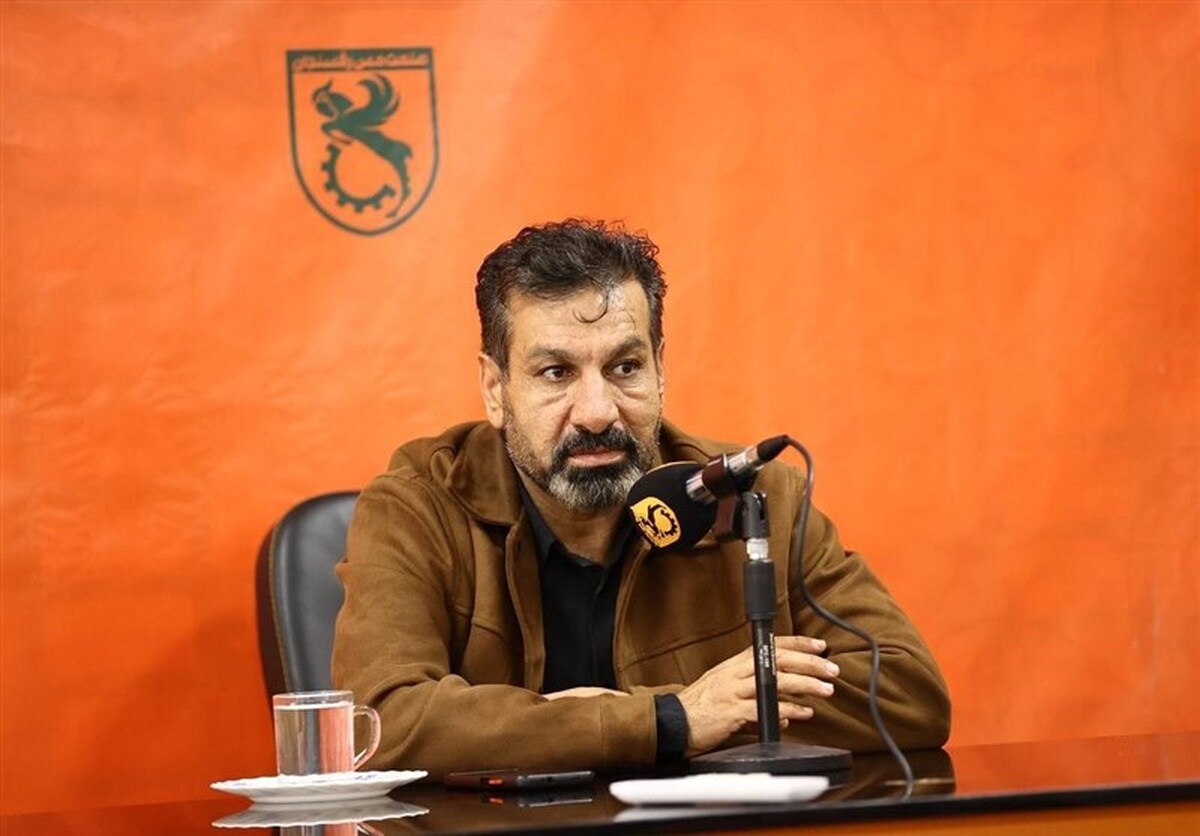 مومنی: مس، سالم در لیگ می‌ماند/باید از تراکتور امتیاز کم شود