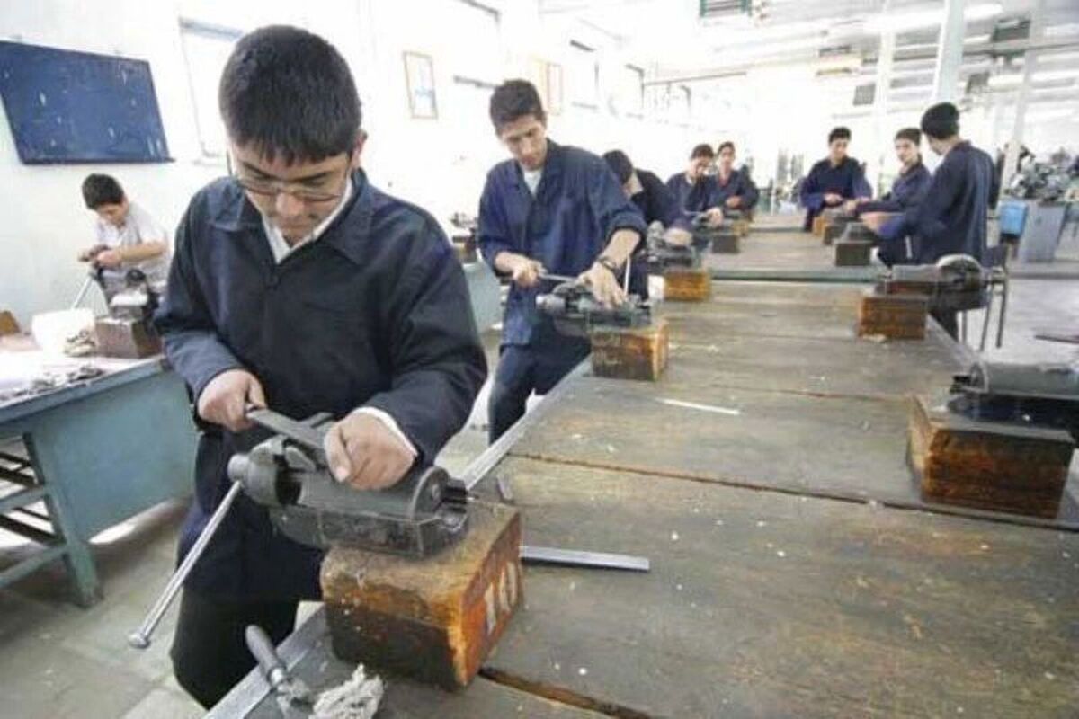 ۶ هزار دانش آموز کردستانی از آموزش مهارتی بهره‌مند شدند