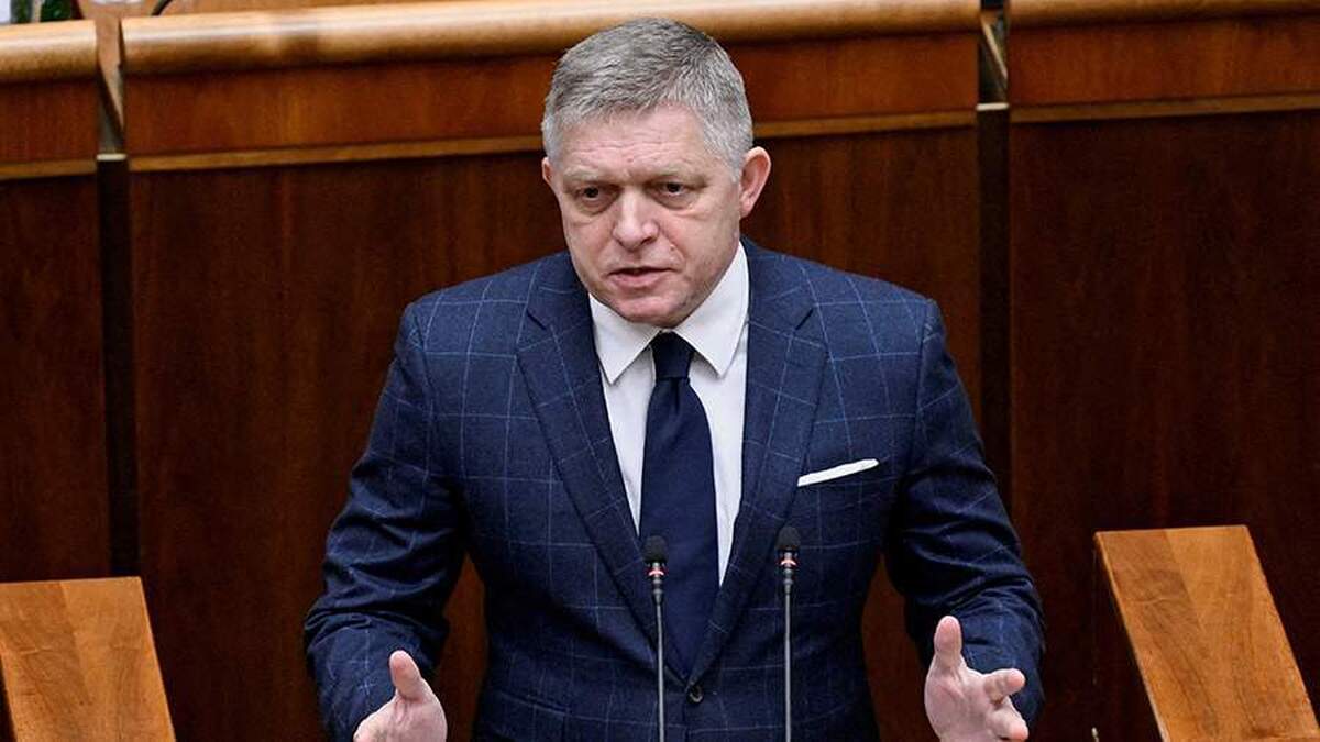 فیکو از آمادگی اسلواکی برای جلوگیری از تحریم روسیه برای صلح در اوکراین خبر داد