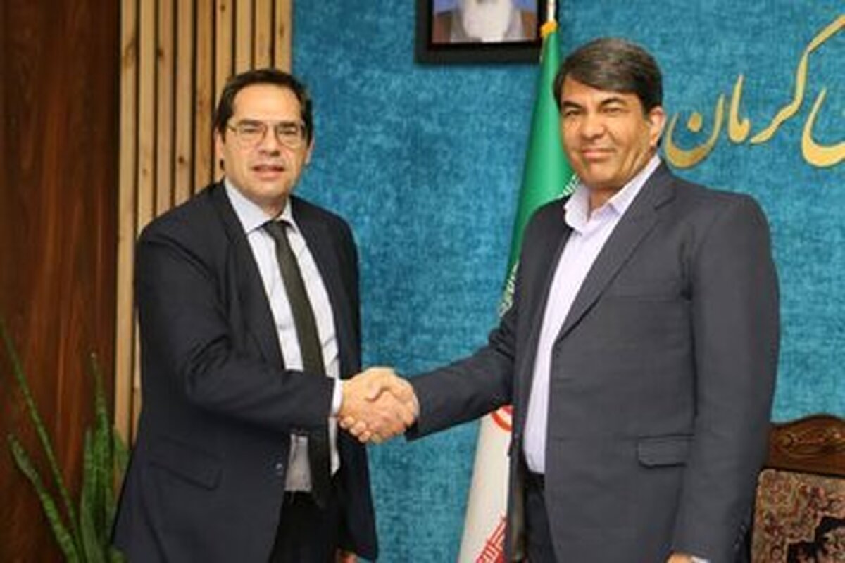 دیدار وگفتگوی سفیر یونان با استاندار کرمان در در حوزه‌های گردشگری، صنایع تکمیلی و تبدیلی کشاورزی