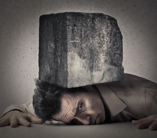 ۳ موقعیت که «روش سنگ خاکستری» شما را از دست آدم‌های سمی نجات می‌دهد