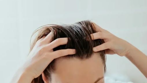 اگر ریزش مو دارید با ماساژ تخصصی آن را درمان کنید