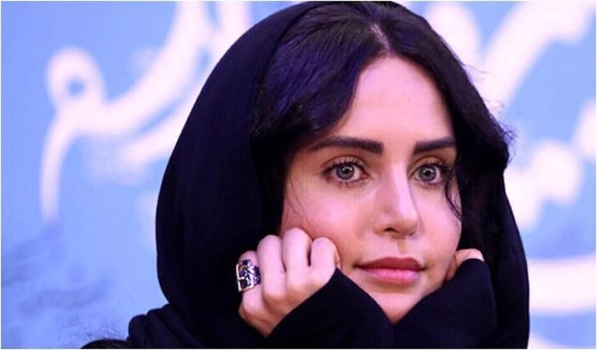 الناز شاکردوست دنیای مد رو به چالش کشید/خانم بازیگر با مو‌های سبز فرفری دیدنی شد! +عکس