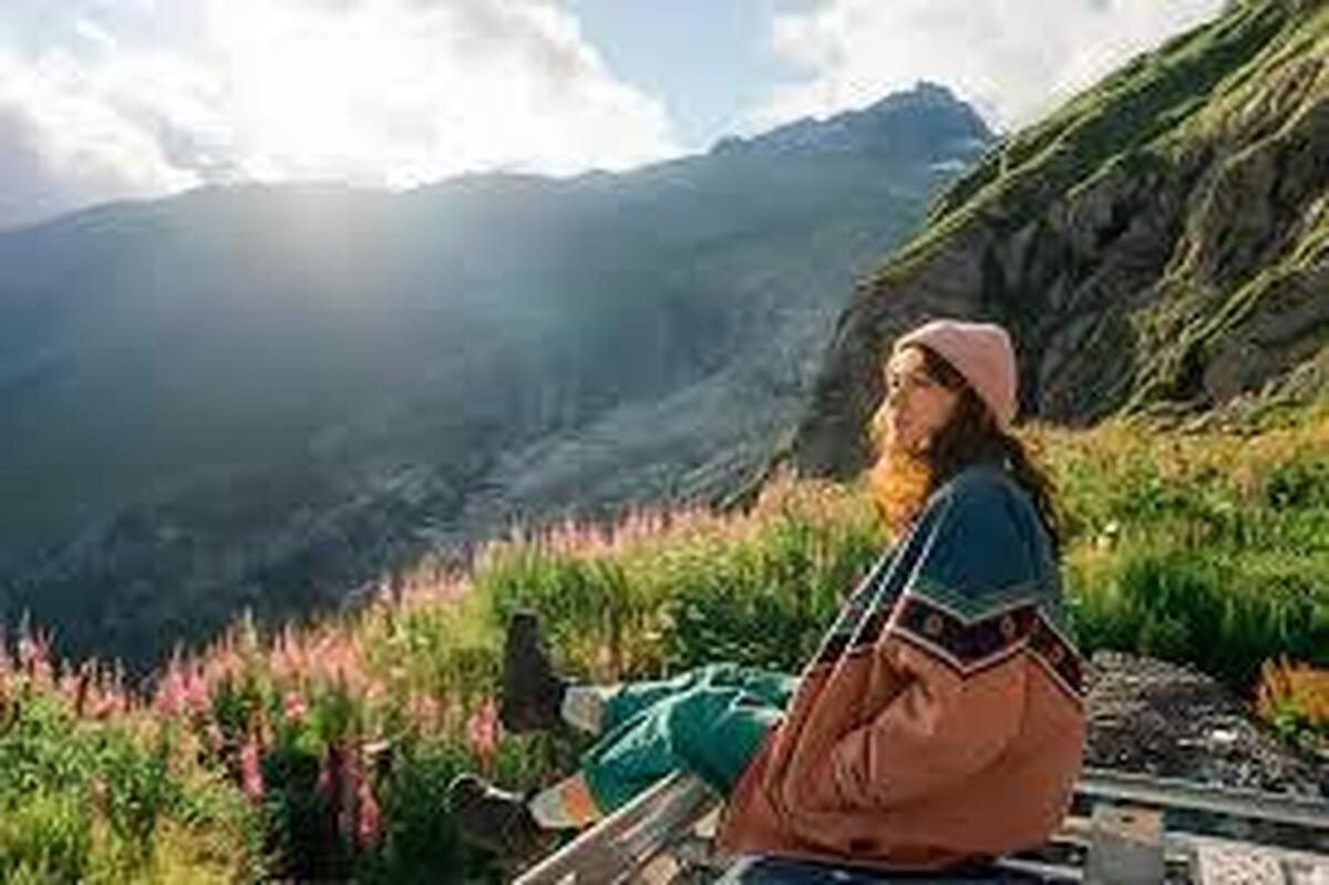 معنی خواب‌هایی که درباره عزیزانمان و اشخاص مختلف می‌بینیم چیست؟