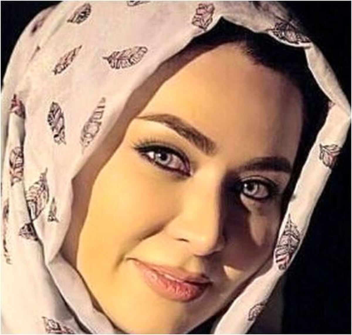 چهره جذاب فقیهه سلطانی بدون گریم و میکاپ را از دست ندهید/زیبای واقعی به روایت تصویر: