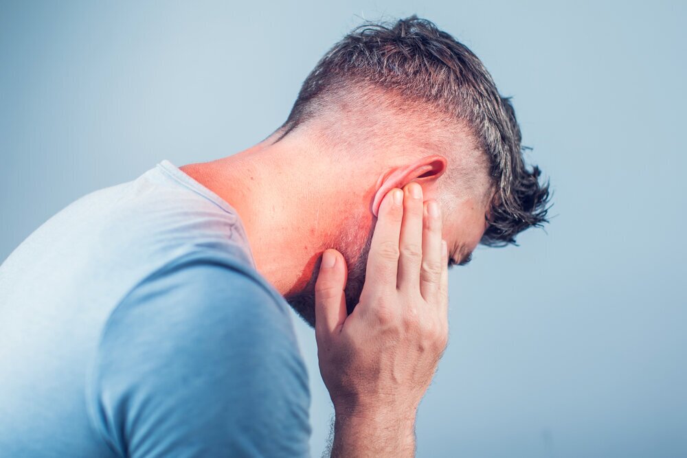 چکار کنیم در حین شنا آب وارد گوشمان نشود؟ چکار کنیم در حین شنا آب وارد گوشمان نشود؟