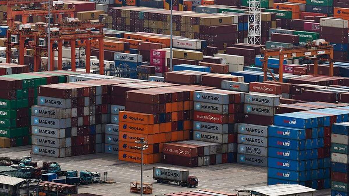 شی جین پینگ می‌گوید جنگ‌های تجاری نظم اقتصادی جهانی را تضعیف می‌کند