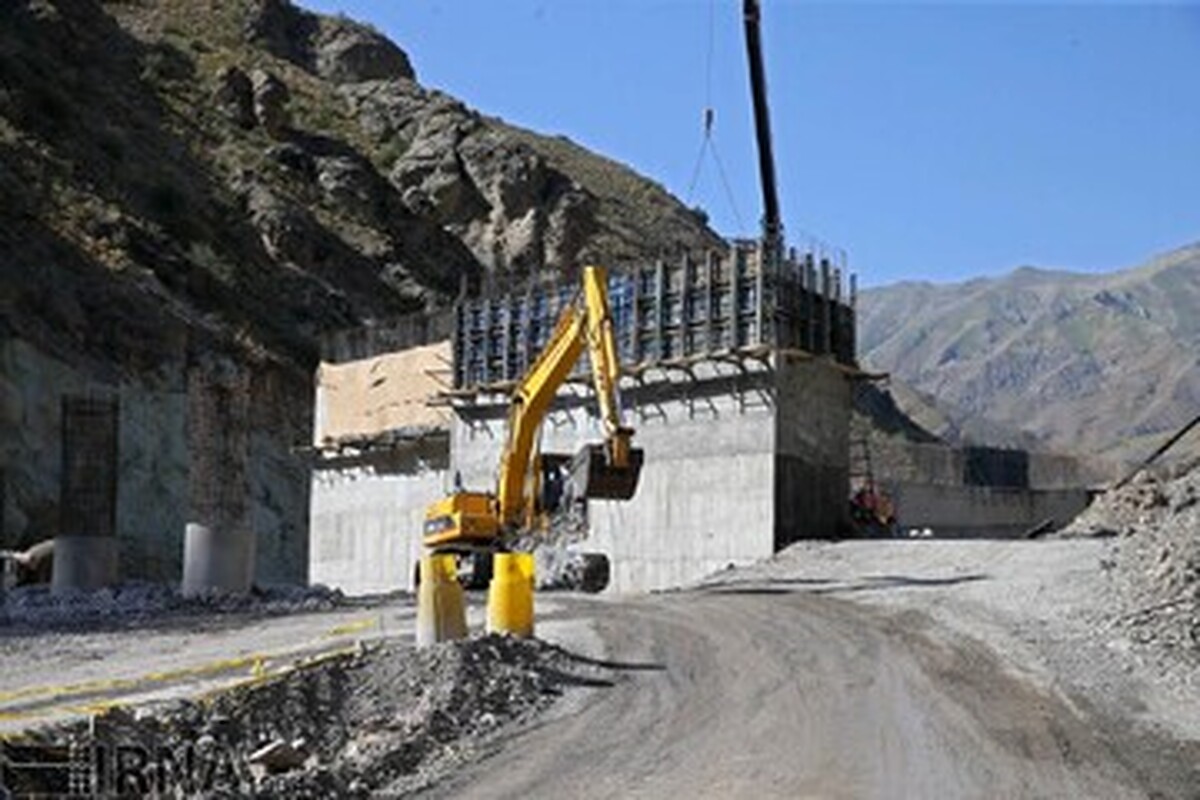 بهره برداری از ۱۵ کیلومتر از باند شرقی منطقه ۲ آزادراه تهران-شمال تا شهریور