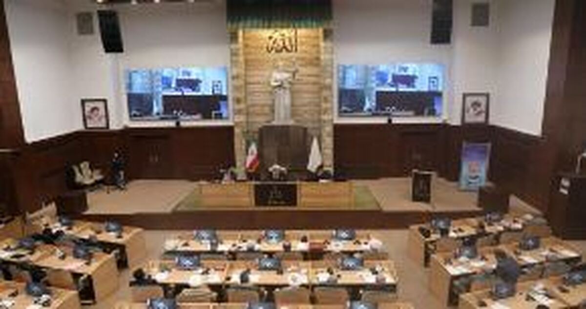 دستگیری دلال دلار در یوسف‌آباد تهران