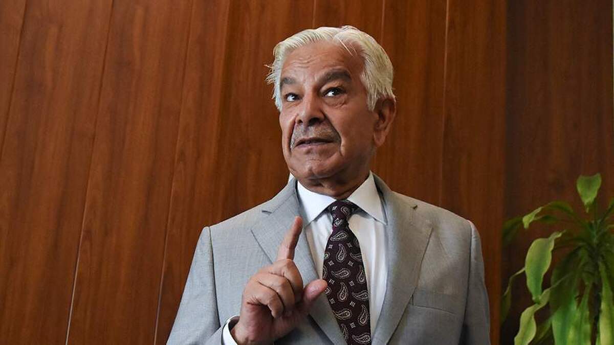 وزارت دفاع پاکستان به هند در مورد تجاوز به حریم هوایی خود هشدار داد