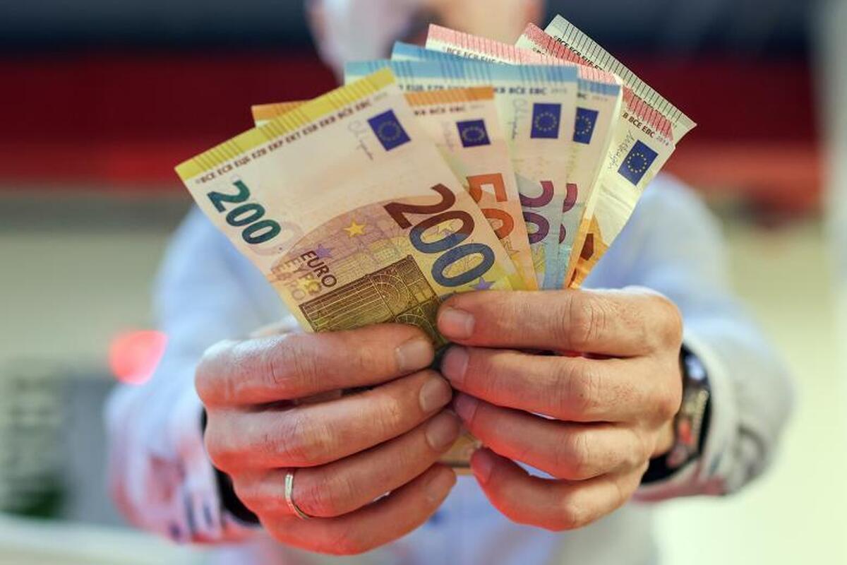 دادگاه ممنوعیت واردات یورو نقدی به روسیه را برای یک هدف تأیید کرد