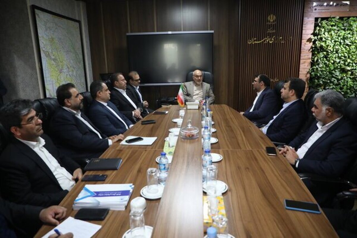 حل مشکل اسناد اراضی اهواز در دستور کار فوری قرار گرفت/ افزایش تسهیلات بانکی و انتقال حساب‌های شرکت‌های نفتی به خوزستان