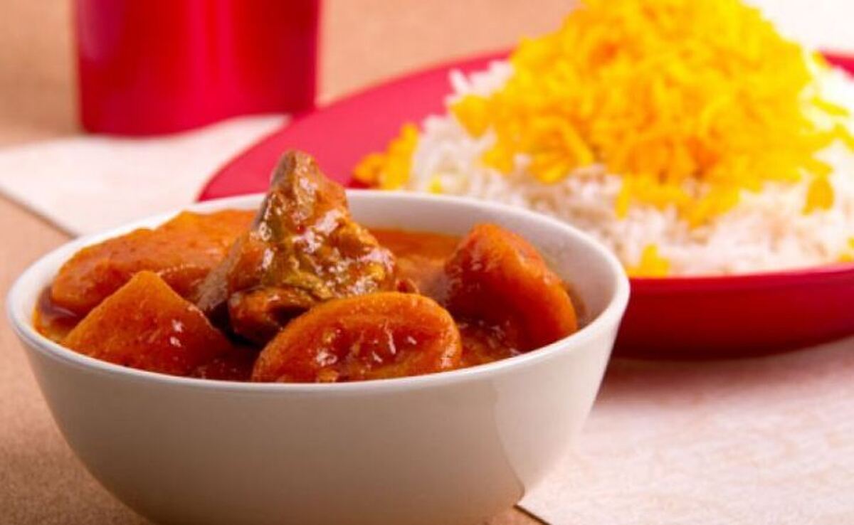 آلما خورش یک غذای مجلسی و لذیذ که برای پذیرایی از مهان ویژه بسیار مناسب است