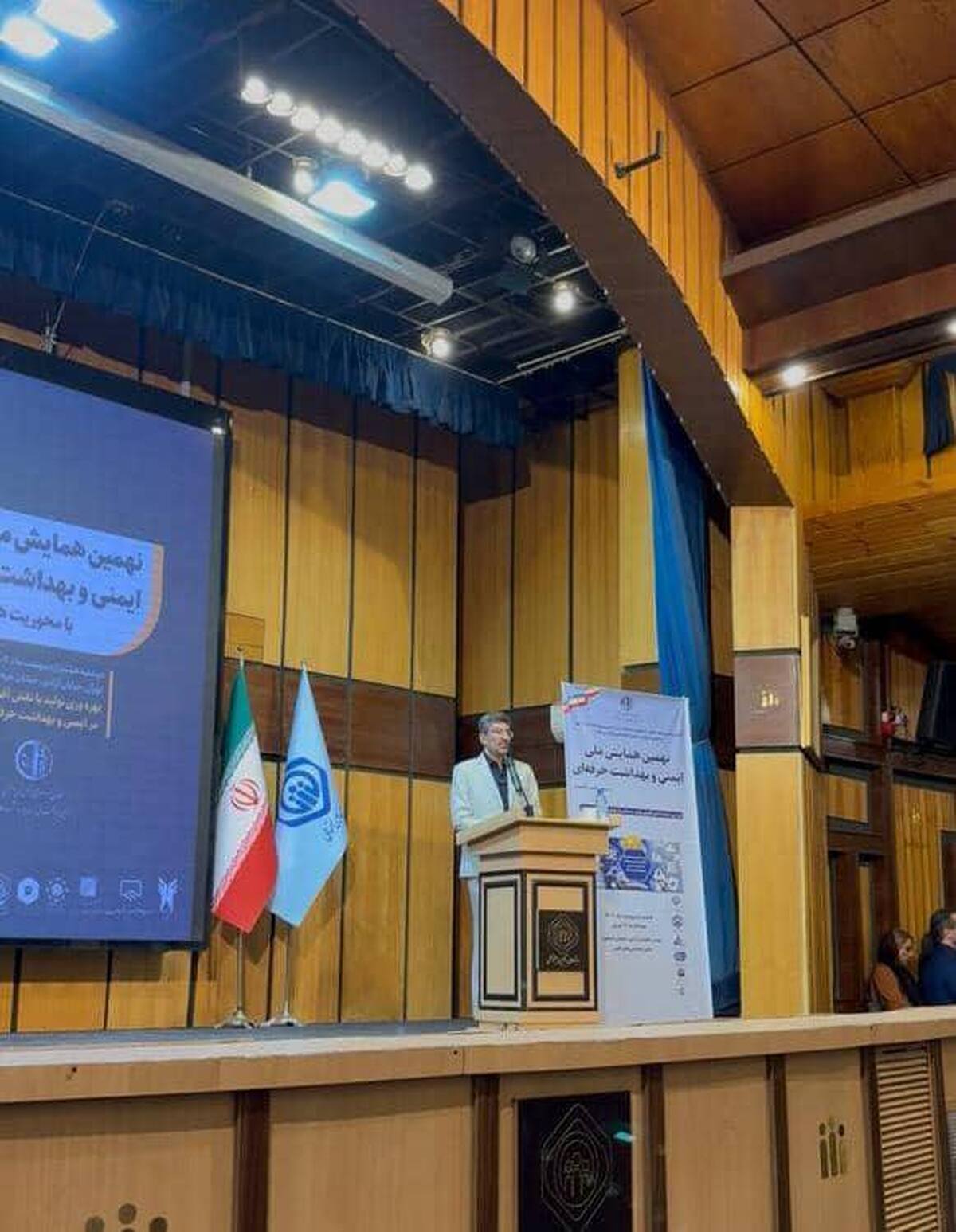 سامانه هوشمند برای کنترل کارگاه‌های ساختمانی راه اندازی شود/ ۶۰ درصد کارگران فاقد بیمه هستند
