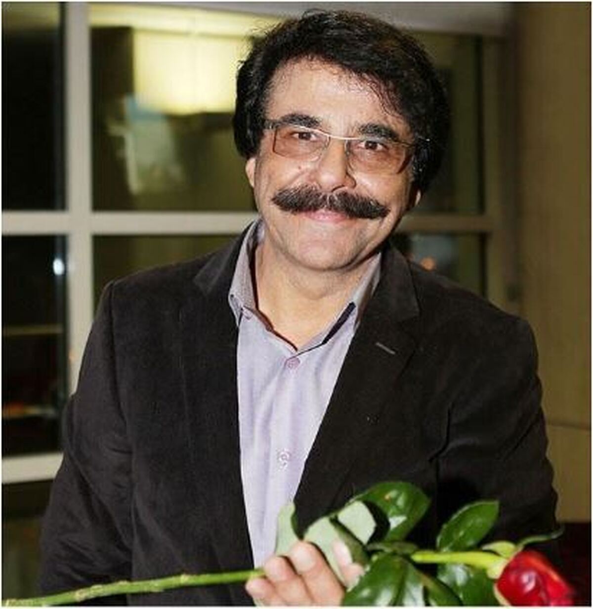 علیرضا افتخاری: یک روز به خانه خانم دلکش رفتیم سرکار قدری از اصفهانی‌ها دلخور بود/ خوشحالم که خانم دلکش را راهی دیار غریب کردم