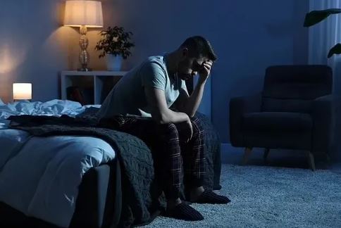 جدایی برای مردان دردناک‌تر است یا زنان؟ محققان پاسخ می‌دهند