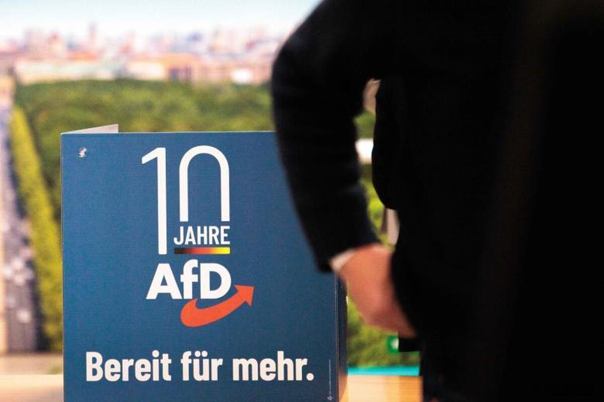 وکلای AfD ضد جاسوسی آلمان را با شکایت تهدید کردند
