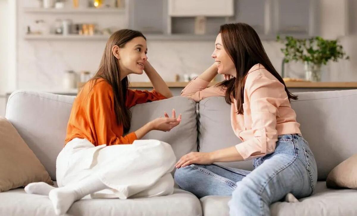 چالش‌های صحبت والدین با فرزندشان درباره بلوغ و رابطه