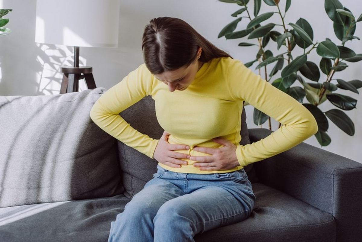 متخصص گوارش علت احساس پری در شکم را نام برد