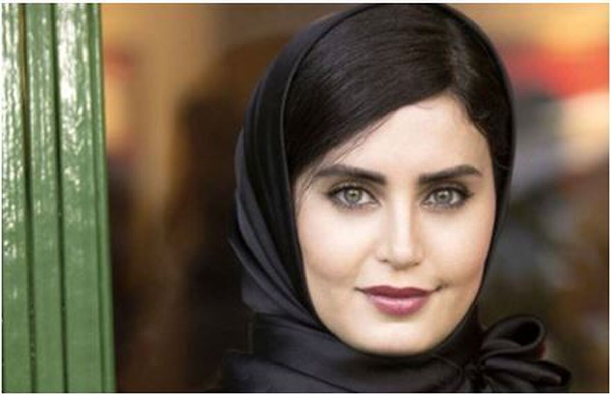 ذوق و خوشحالی جالب الناز شاکردوست در حین تمیزکاری در خانه اش دیدن دارد!
