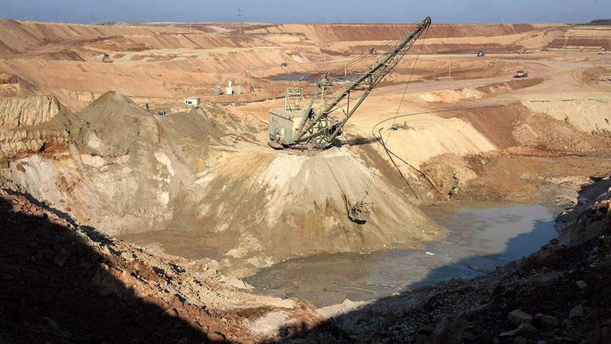 آمریکا سودآوری قرارداد مواد معدنی اوکراین را زیر سوال برد