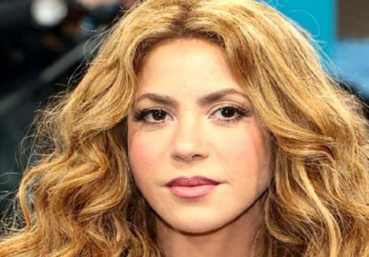 پراهن دنباله دار و صورتی پرنسسی شکیرا در مراسم مت گالا+عکس