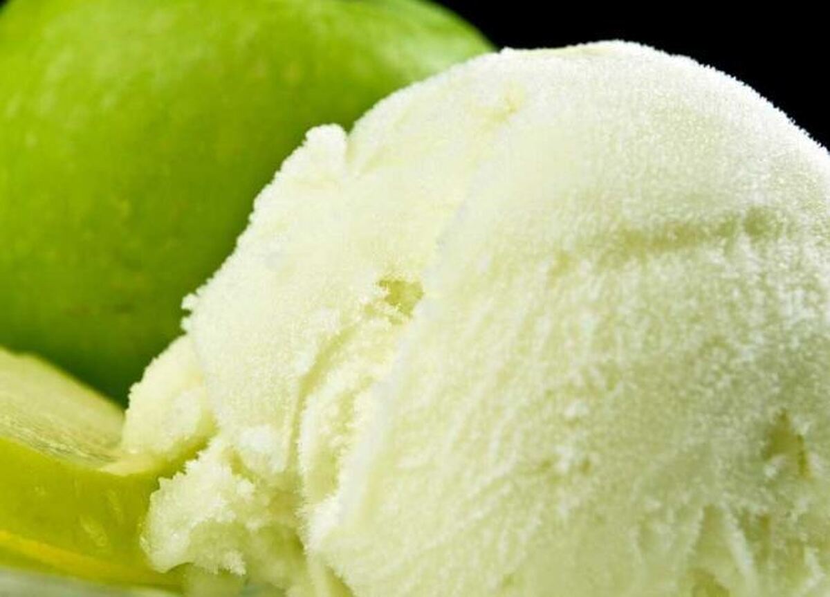 بستنی سیب سبز با طعمی دلچسب و بهشتی مناسب برای بهار