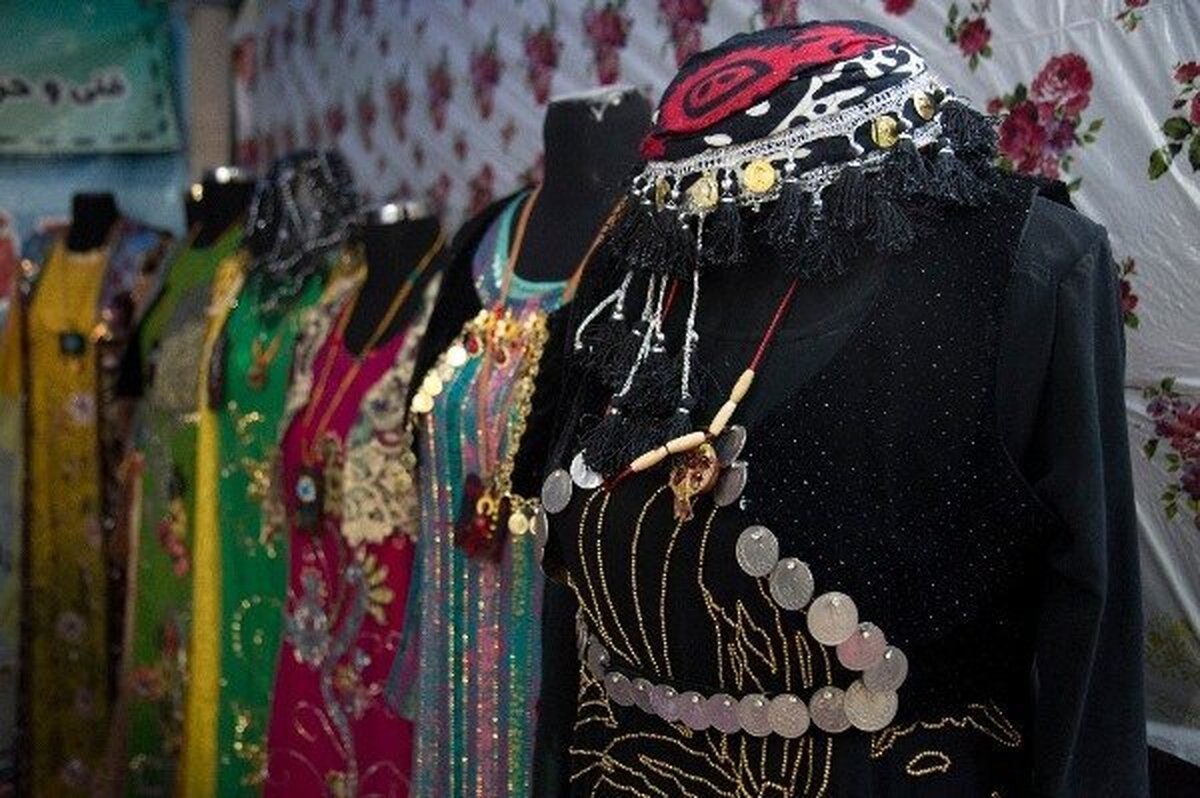پشت هر لباس و مدی یک هویت و تاریخ نهفته است