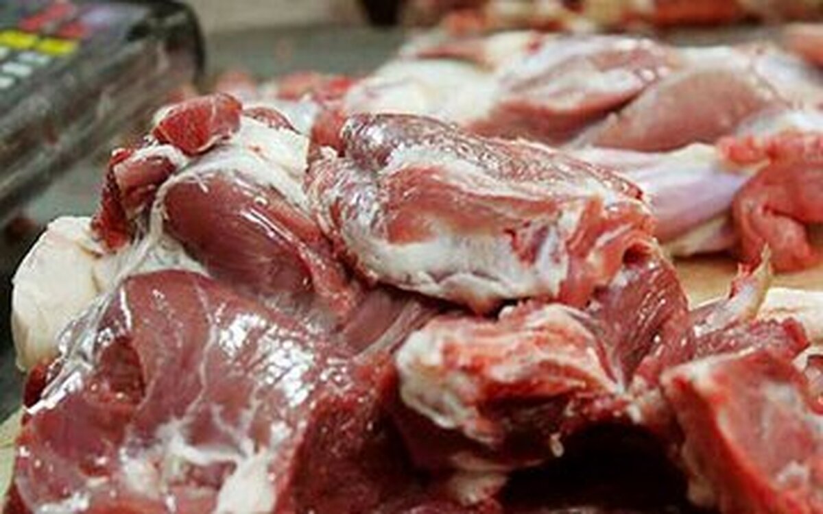 حذف توزیع گوشت یارانه‌ای با قیمت ۳۰۰ هزار تومان از هفته آینده