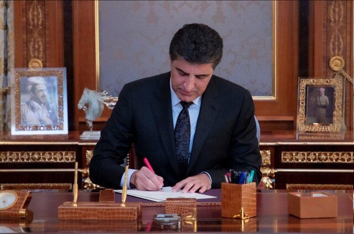 بارزانی: از تصمیم پ. ک. ک برای انحلال و گذاشتن سلاح‌ها بر روی زمین حمایت می‌کنیم