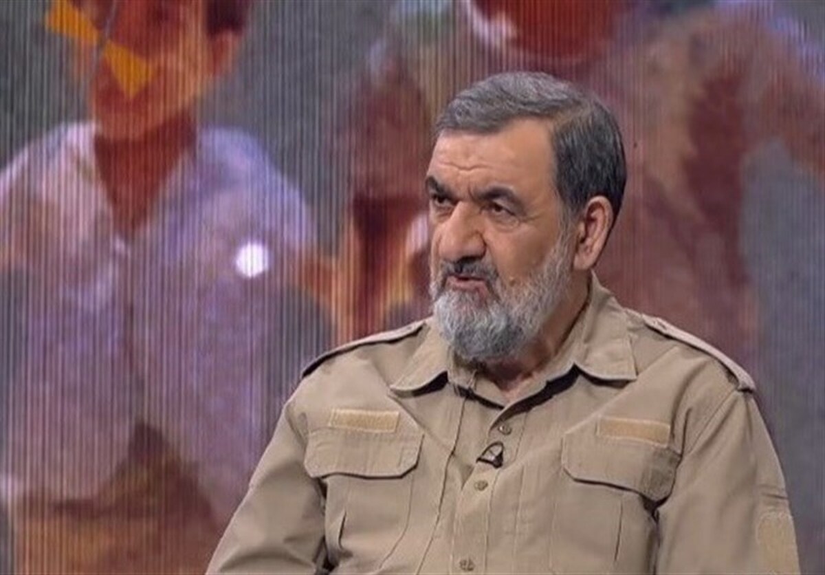 رضایی: در دفاع از کشور و ملت لحظه‌ای درنگ نمی‌کنیم