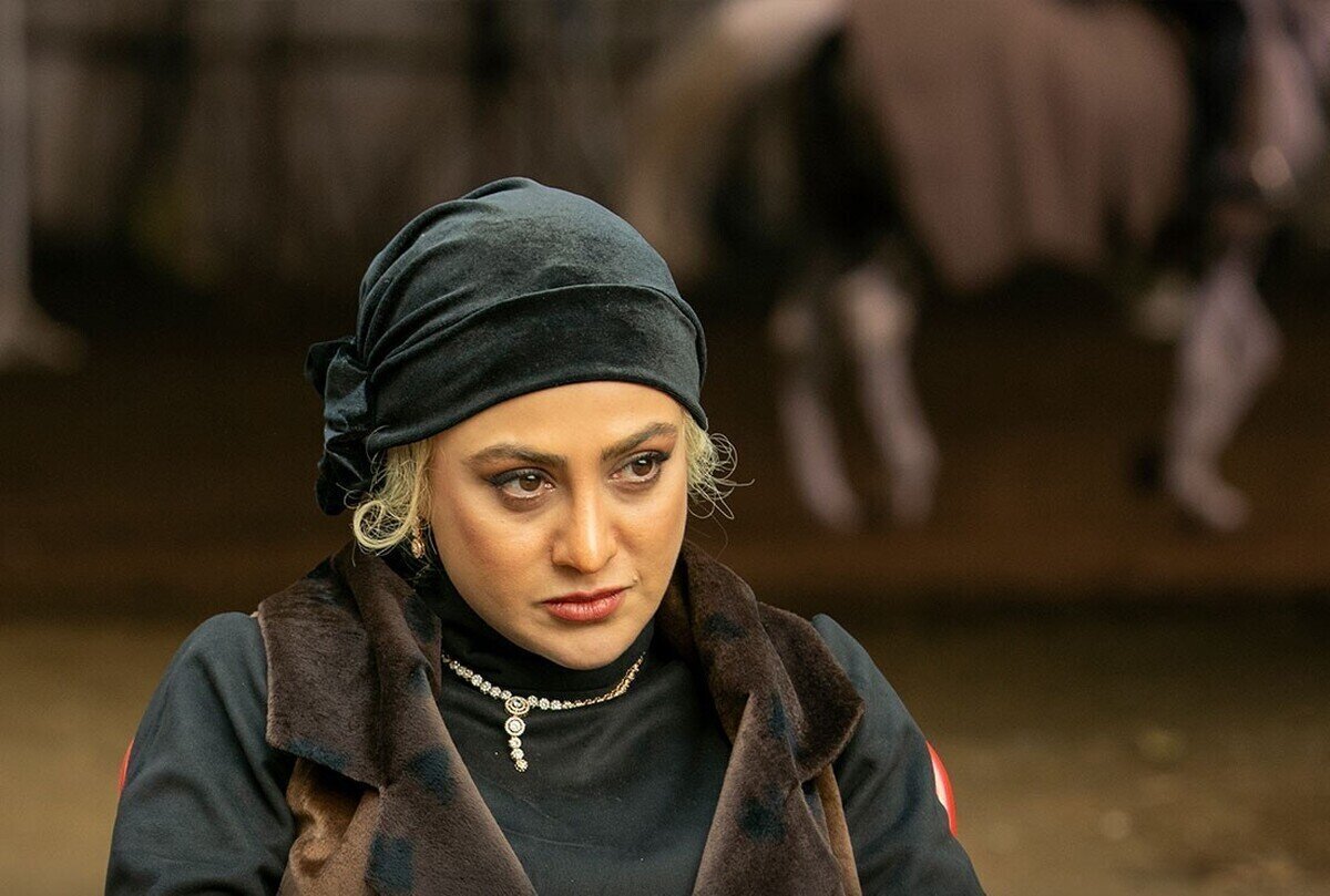 آزاده صمدی بعد از سه سال روی صحنه تئاتر!