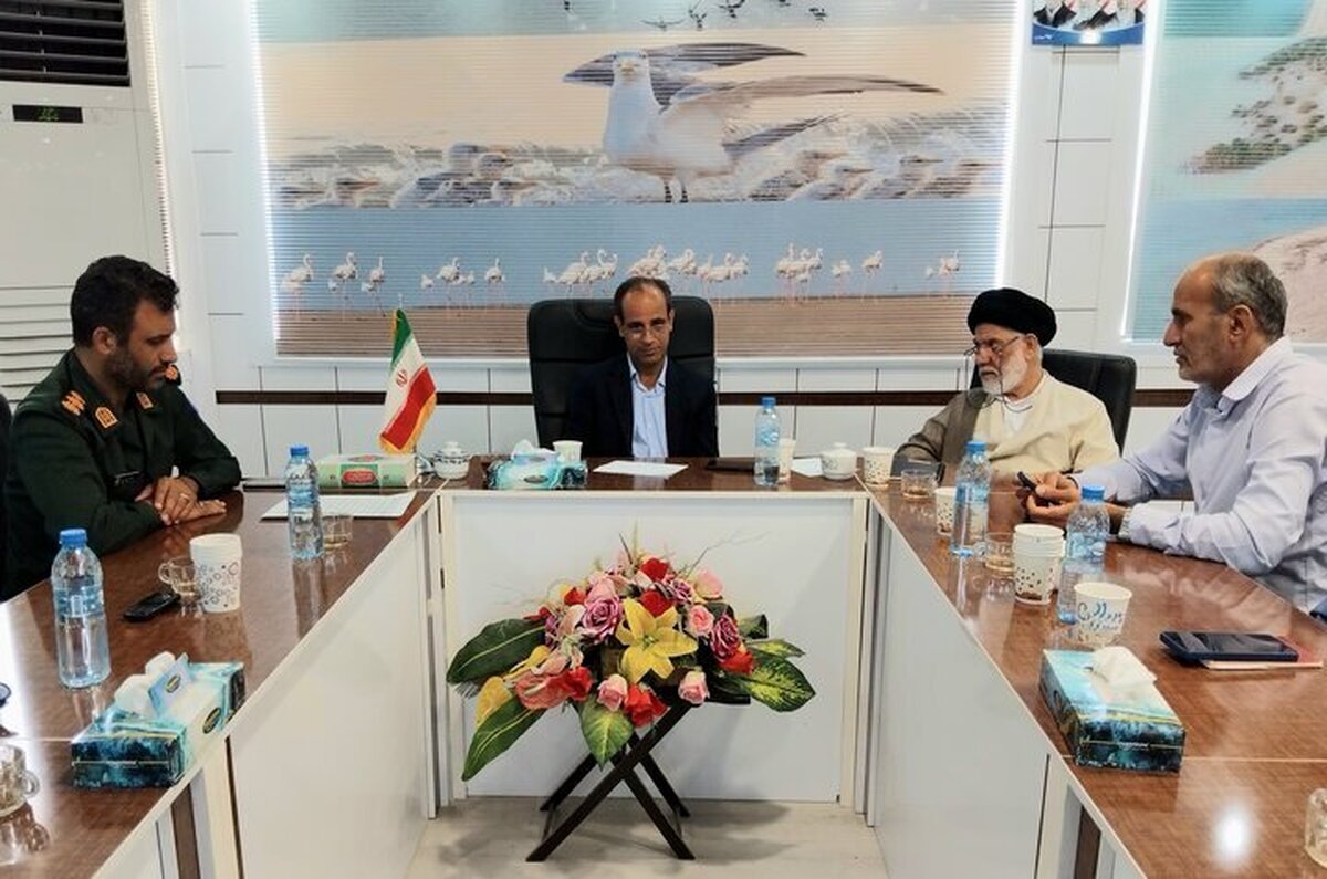 امام‌جمعه دیر: مردمی بودن برجسته‌ترین ویژگی شهدای خدمت است