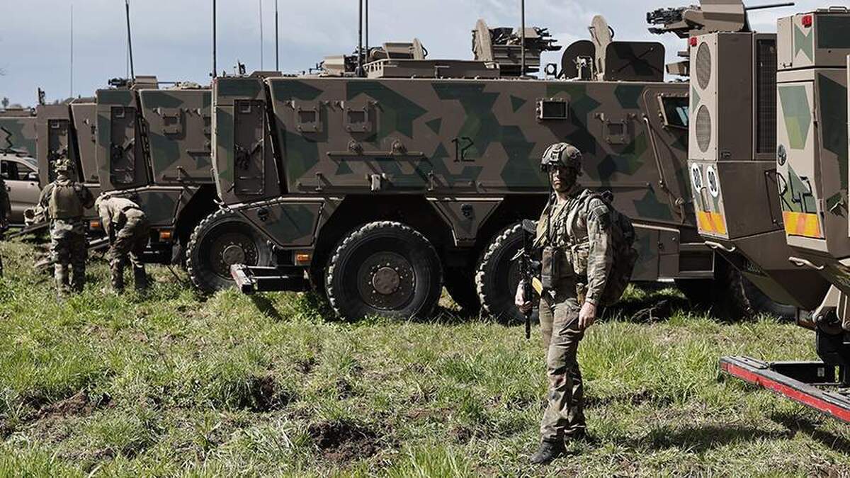 کلوگ از بحث در مورد استقرار نیرو‌های اروپایی در غرب دنیپر خبر داد