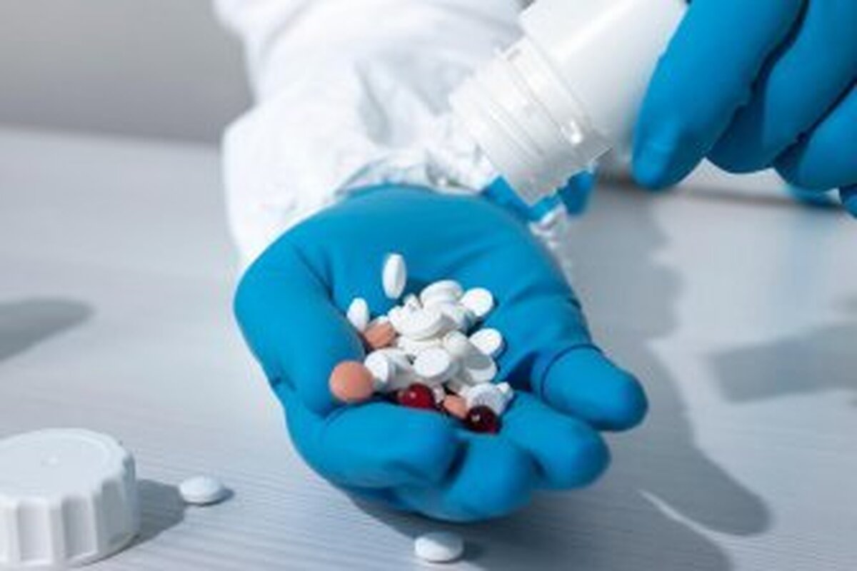 دوز‌های پایین داکسی سایکلین در درمان آلوپسی سیکاتریسیل مؤثر نشان داده شده است