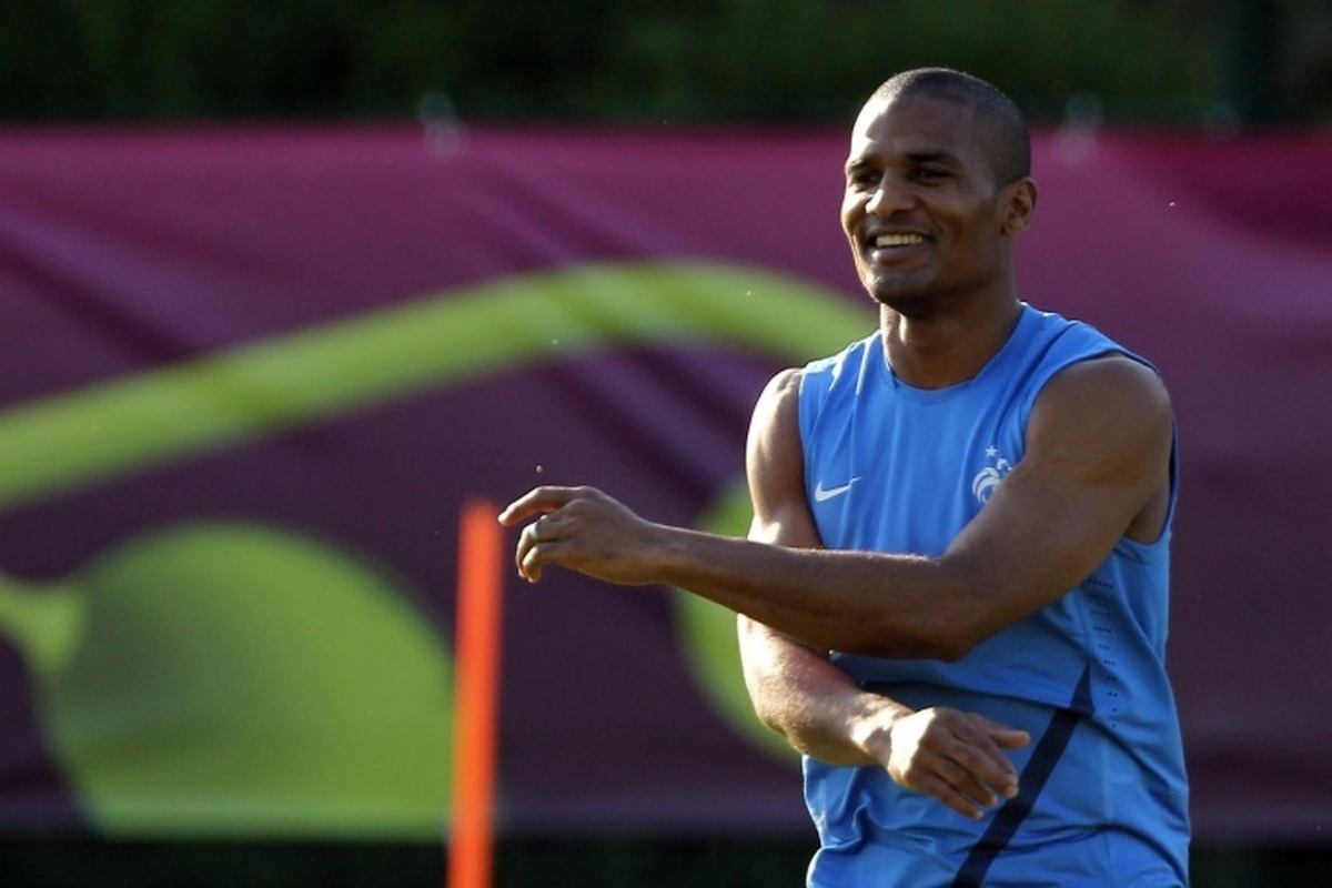 مالودا، بازیکن سابق چلسی، دو باشگاهی را نام برد که انکونکو می‌تواند در آنها پیشرفت کند