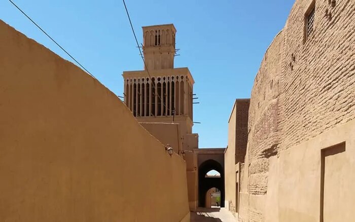 عمارت آقازاده یادگاری به جا مانده از دوره قاجار در یزد/ساختمانی با معماری خاص که مثلش در جهان نیست!