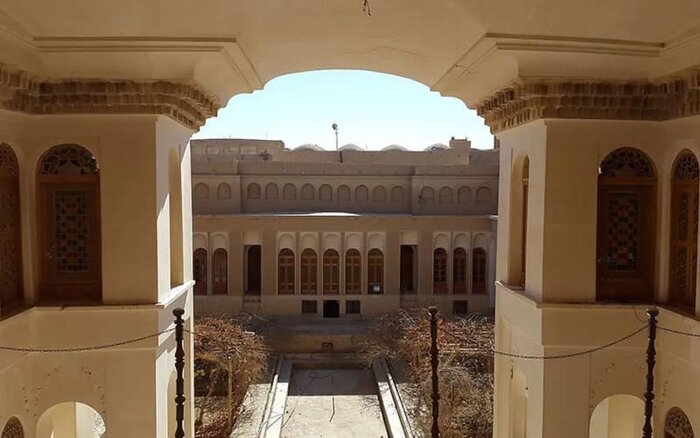 عمارت آقازاده یادگاری به جا مانده از دوره قاجار در یزد/ساختمانی با معماری خاص که مثلش در جهان نیست!