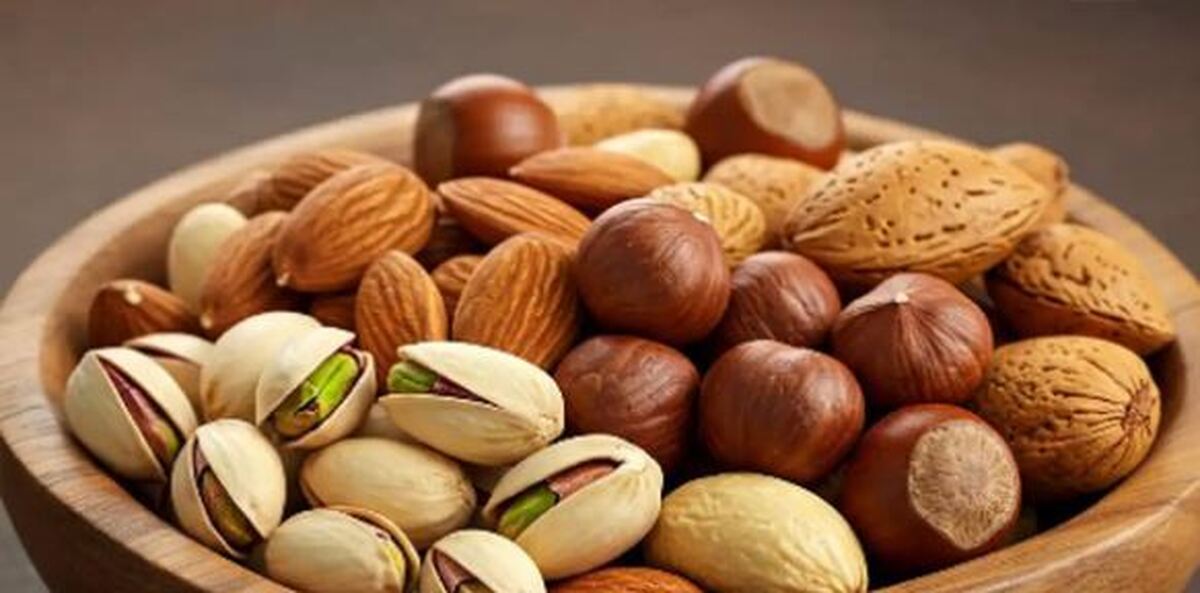 سردی مزاج و افسردگی را با خوردن این آجیل‌ها از خود دور کنید