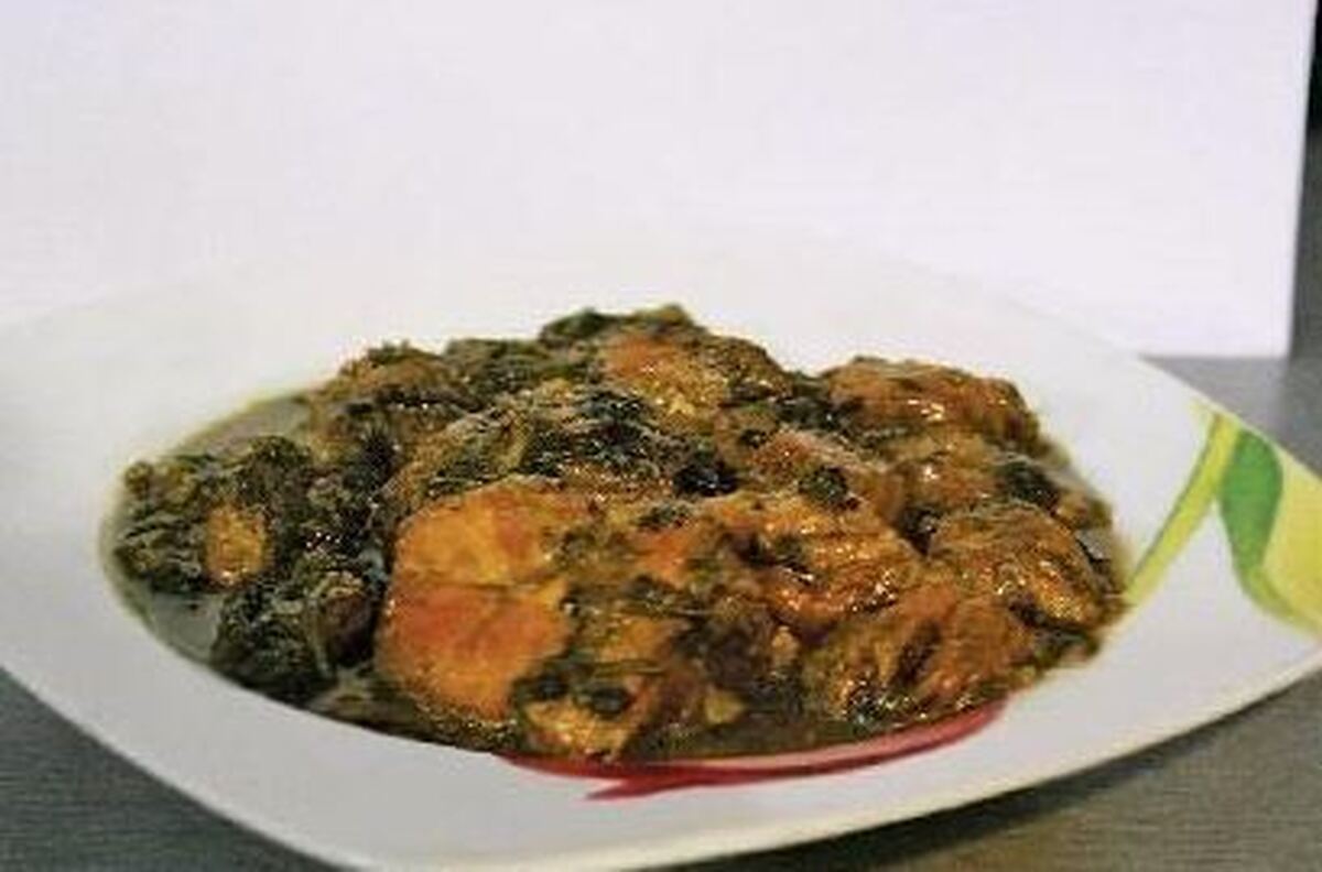 خورش غورابه ترکیبی از سبزیجات و مرغ تا گردو