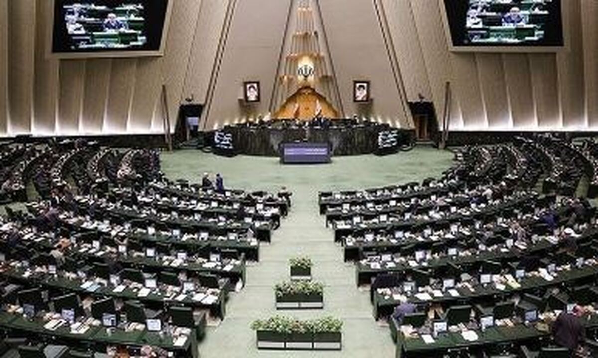 تفحص نمایندگان از سازمان بورس با ۱۰۴ امضا و در ۱۴ محور