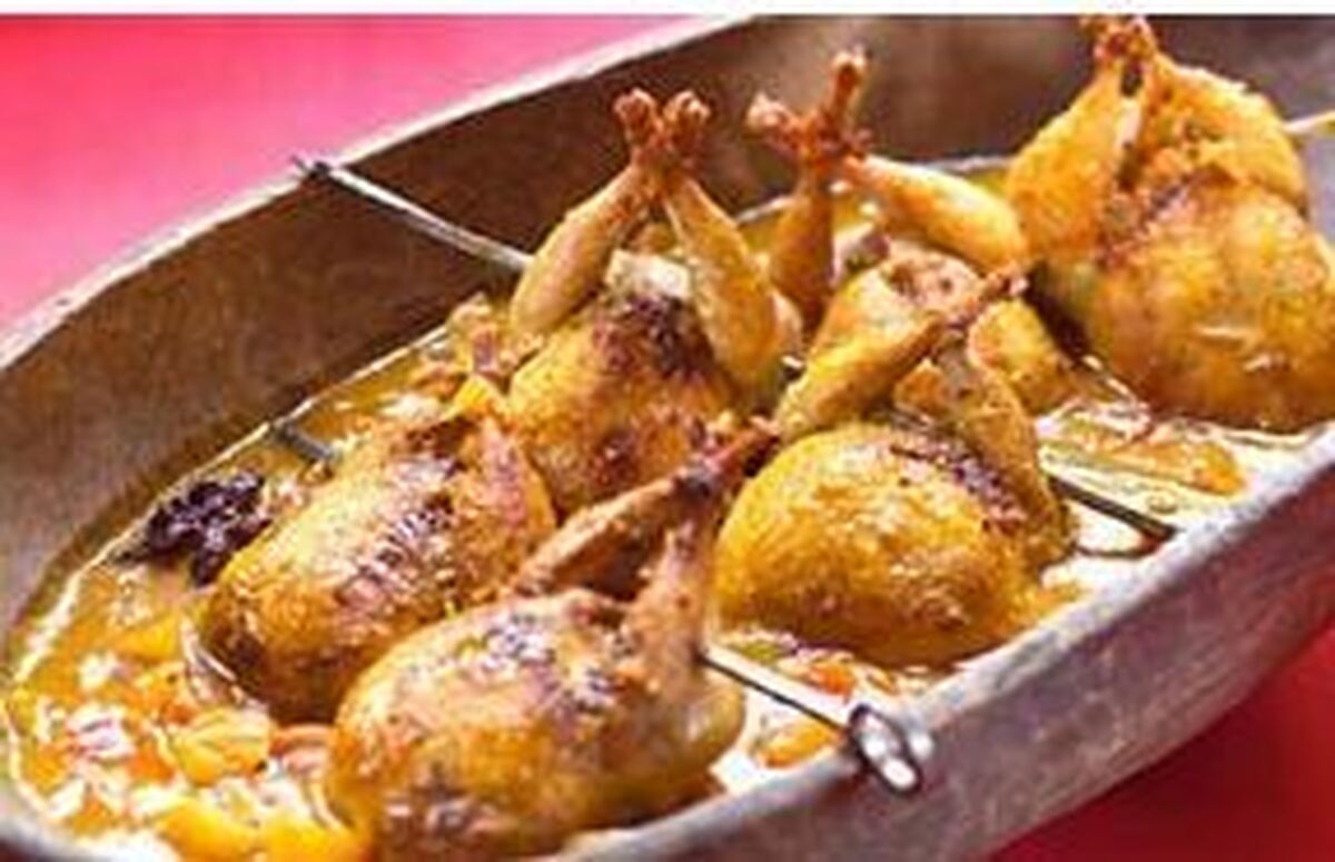 مواد اولیه و دستور پخت خوراک بلدرچین با سس پرتقال