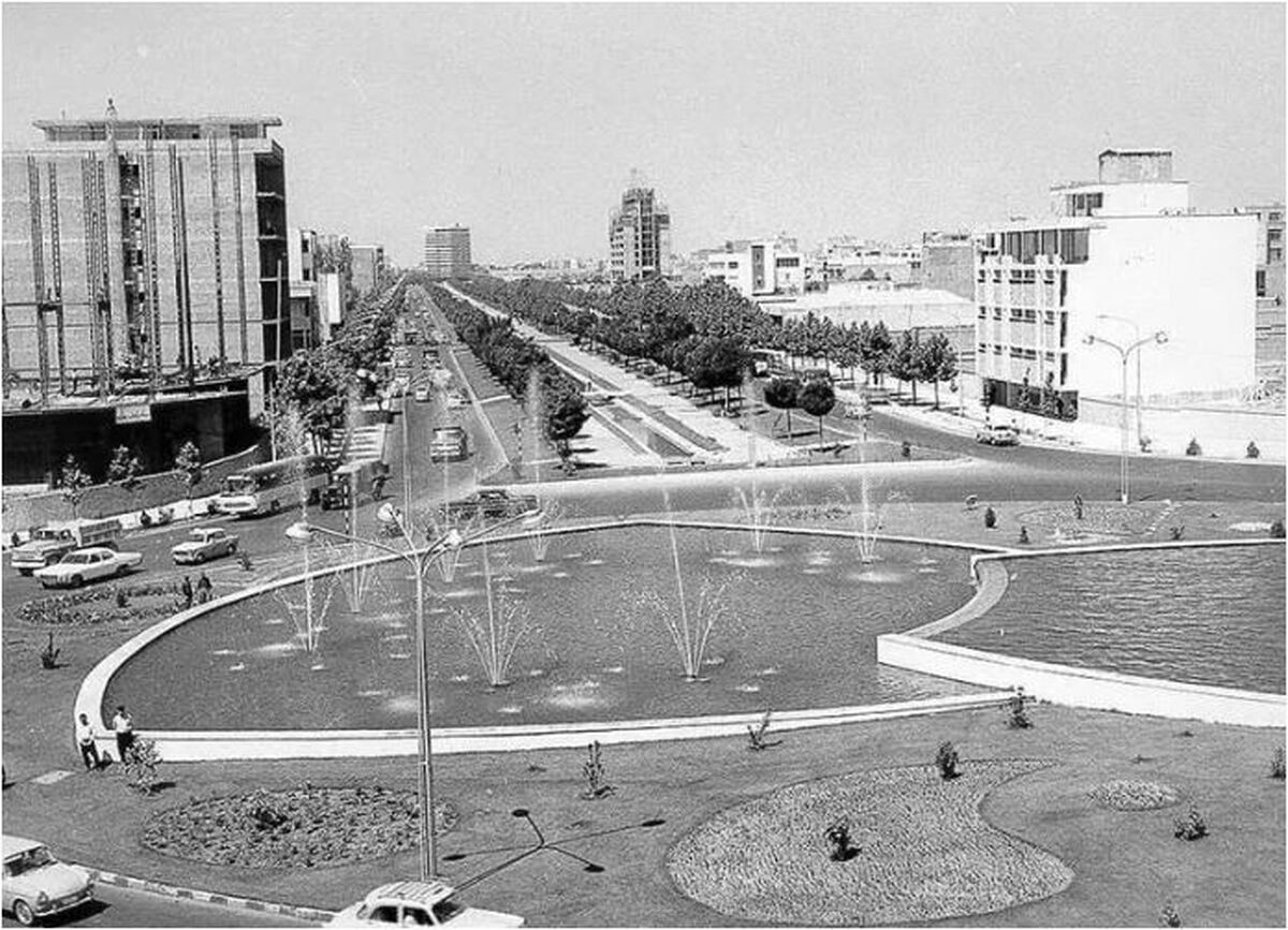 سفری به زمان با انتشار این عکس قدیمی از میدان ولیعصر و بلوار کشاورز در سال ۱۳۴۵