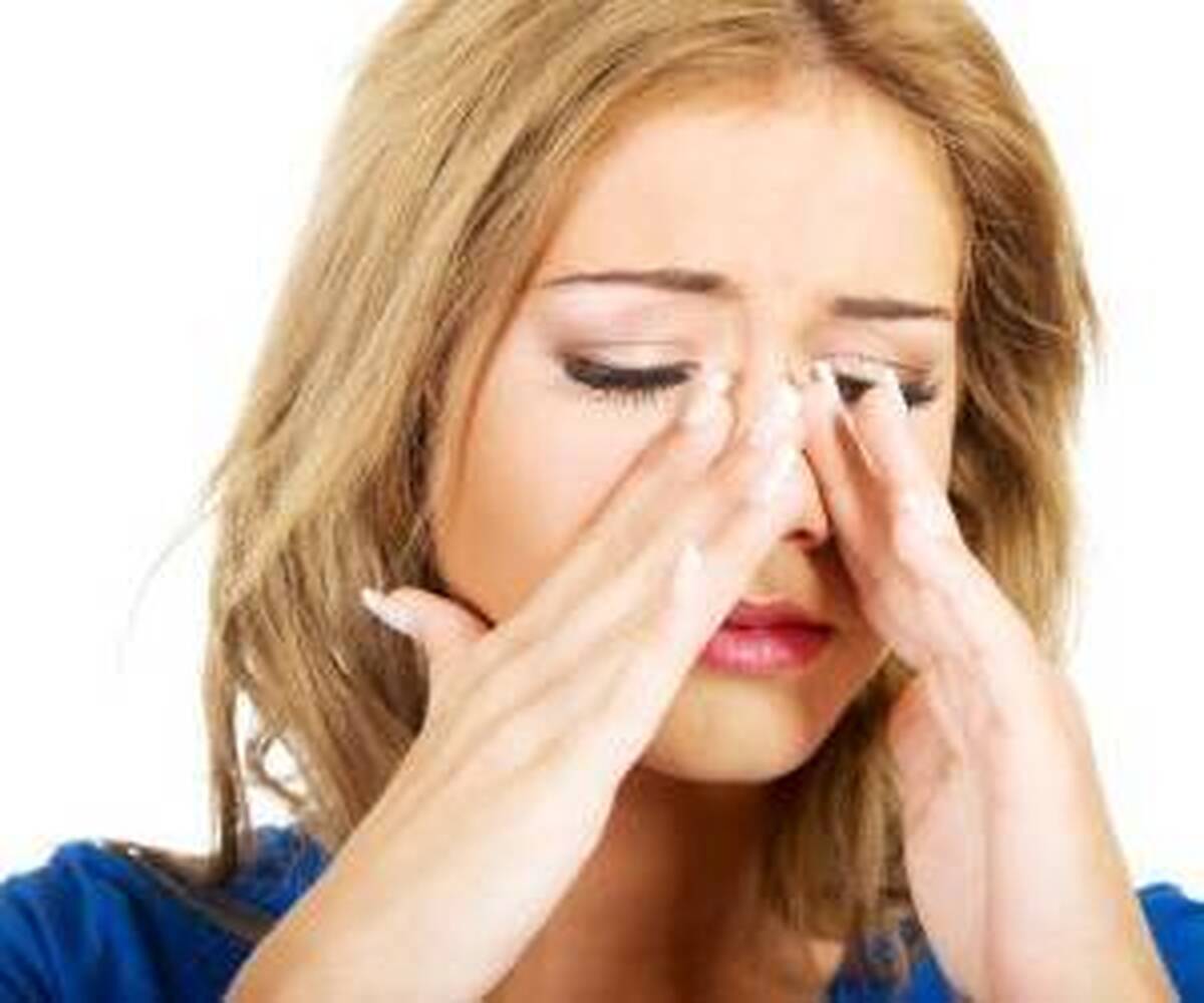 مهم‌ترین عوامل ایجاد حساسیت و گرفتگی بینی در بهار چیست؟