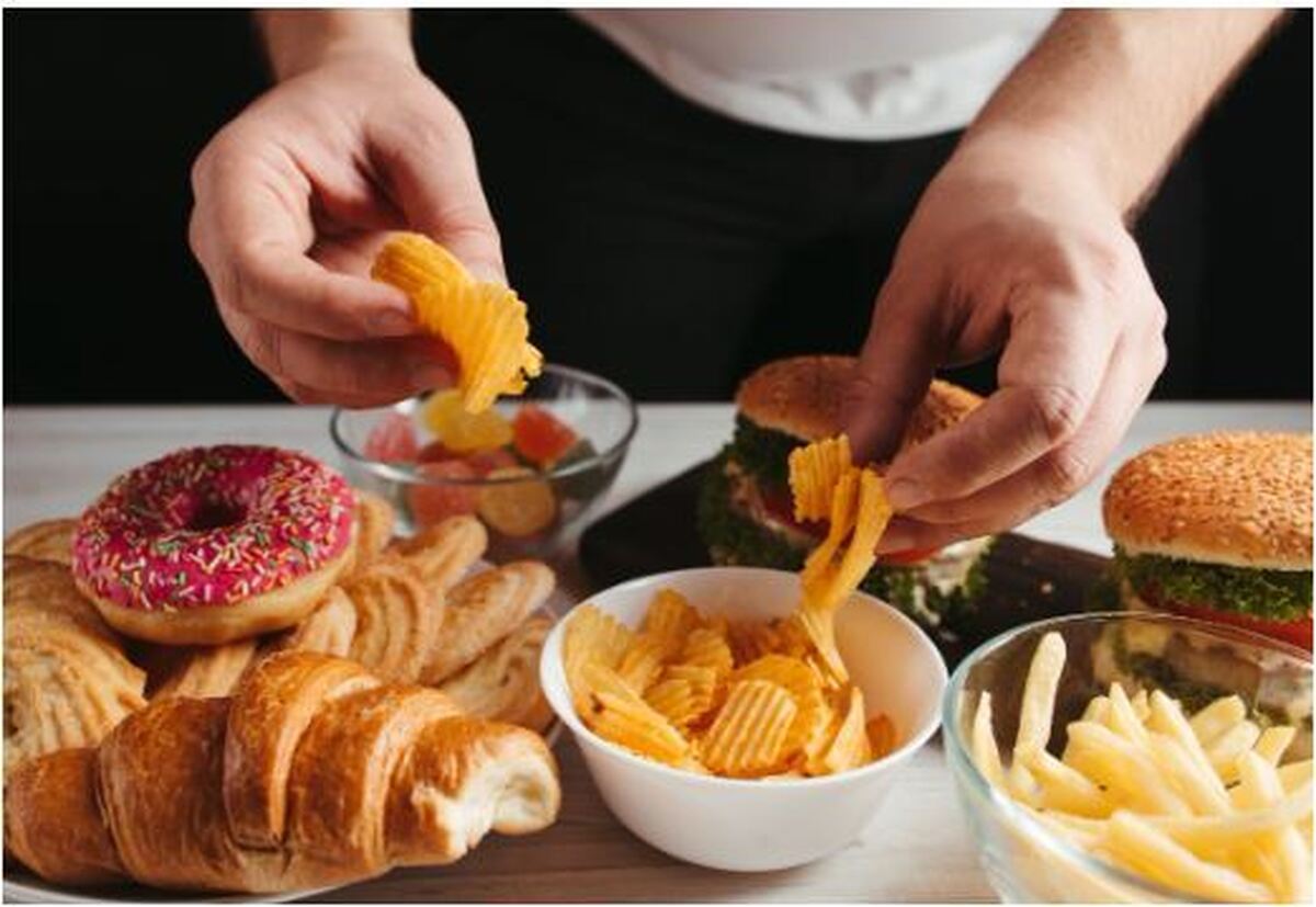 چگونه پرخوری ناشی از استرس را کنترل کنیم؟