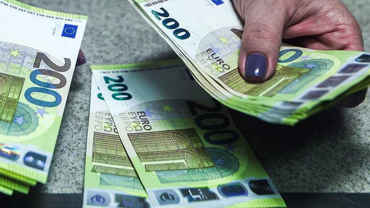سفیر روسیه در فرانسه از اروپایی‌ها خواست اقتصاد خود را نجات دهند
