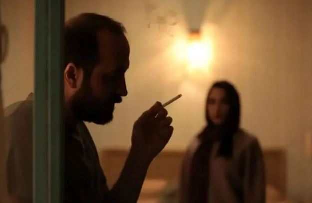 فیلم سینمایی دور، در میانه شرق بعد از سالها مجوز پخش گرفت فیلم سینمایی دور، در میانه شرق بعد از سالها مجوز پخش گرفت